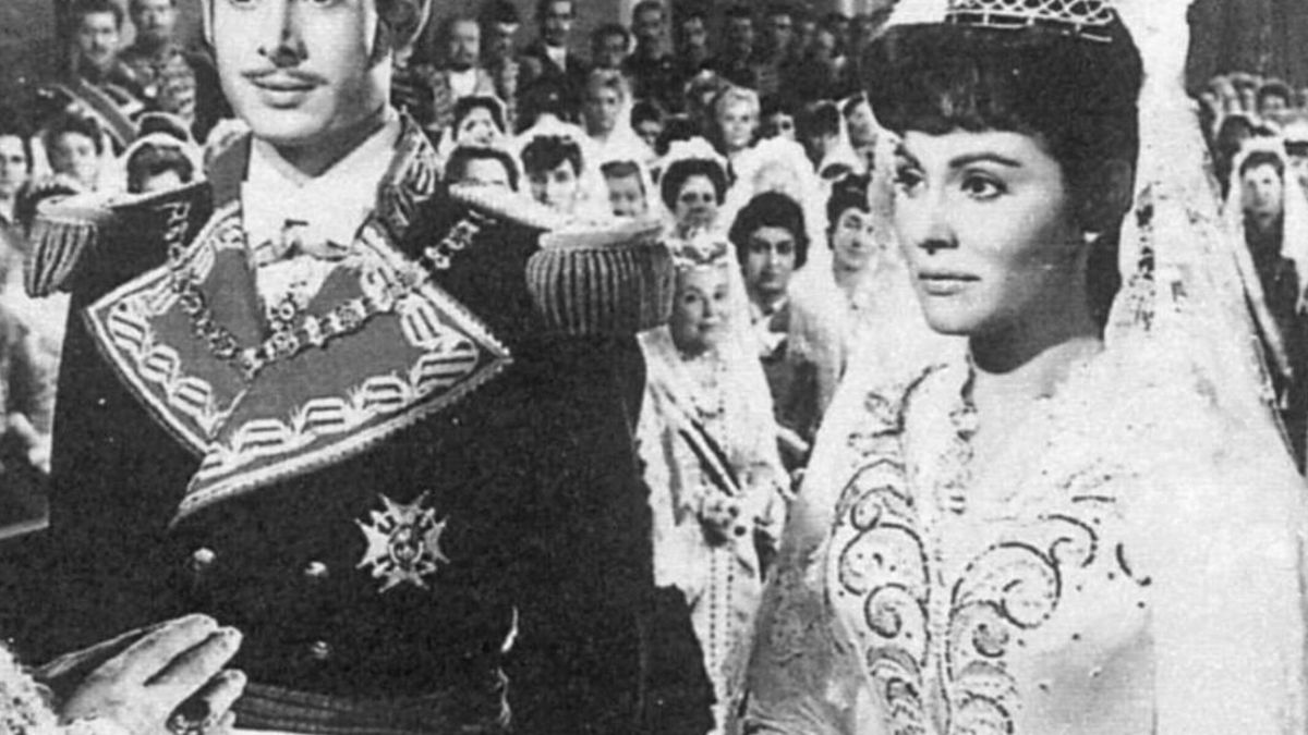 Alfonso XII y María de las Mercedes: la primera llamada de amor de la realeza