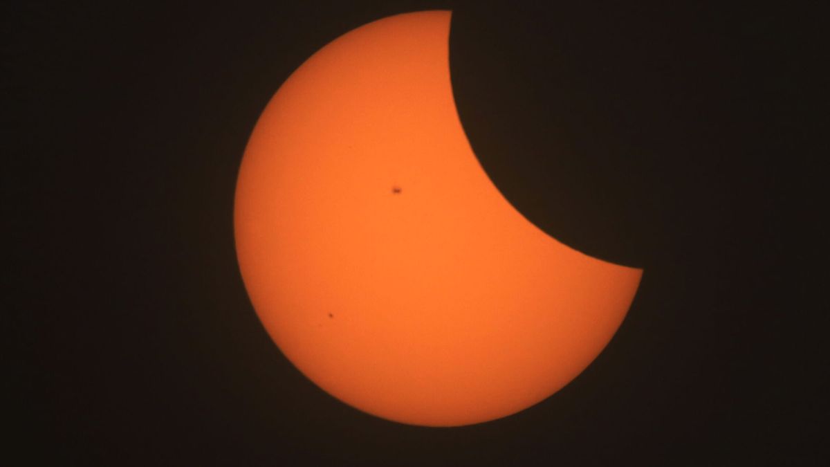 Eclipse solar del 8 de abril de 2024: Mejores fotos en España y vídeo completo