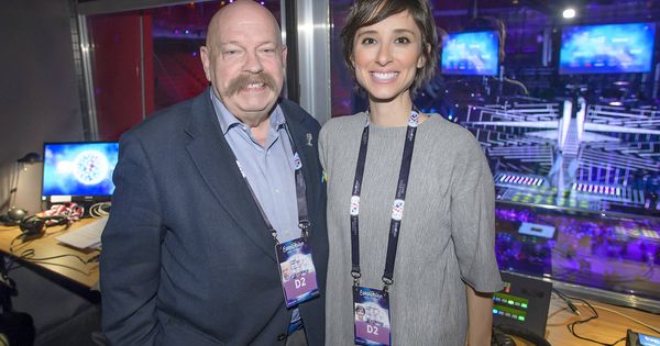 Foto: Jose María Íñigo y Julia Varela repiten en 'Eurovisión 2017'.