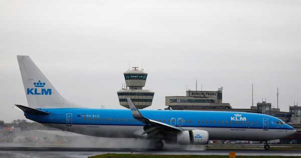Foto: Un Boeing B737 de la compañía holandesa KLM. (Reuters)
