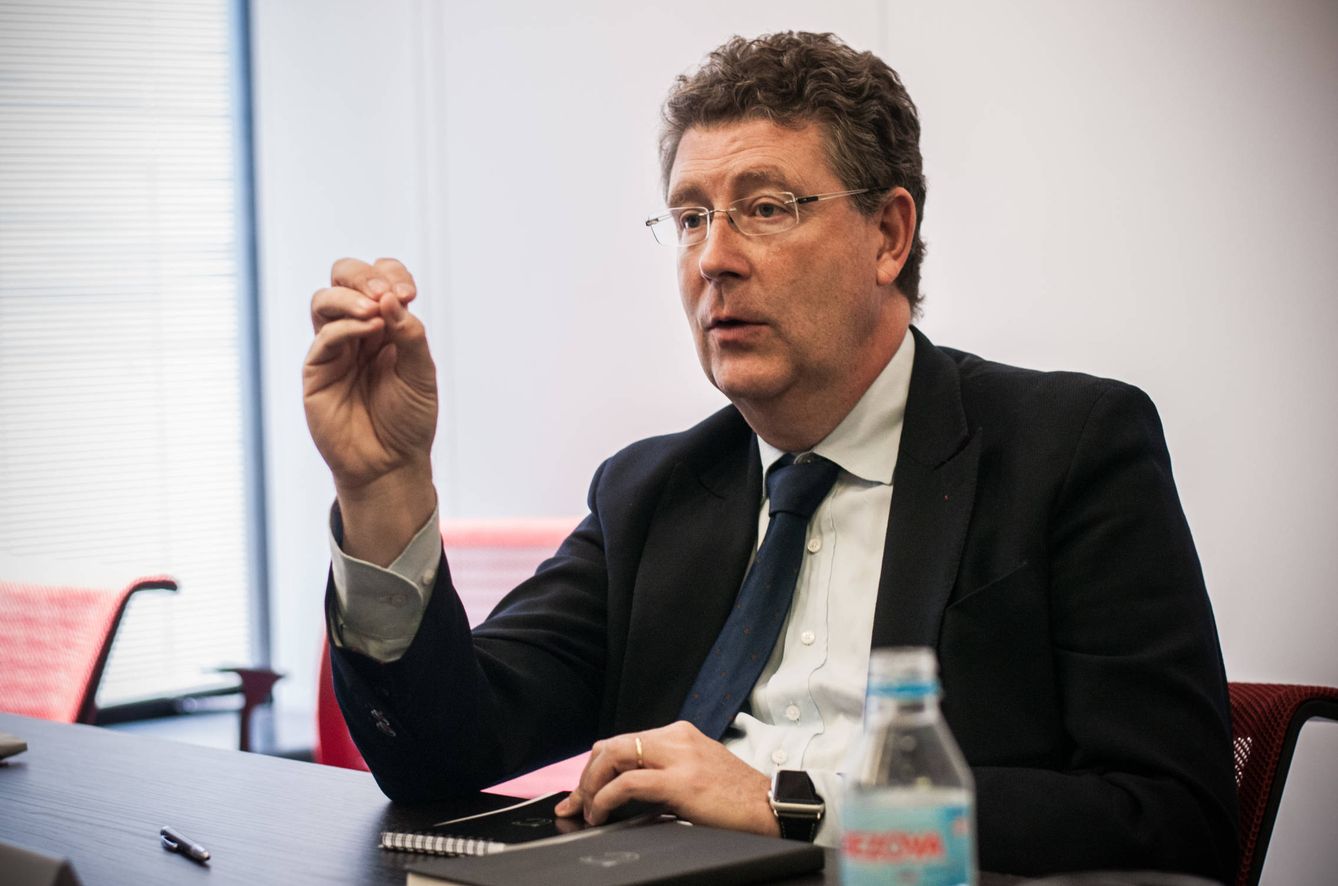 José María Gimeno, coautor de 'Servicios públicos e ideología: el interés general en juego'.