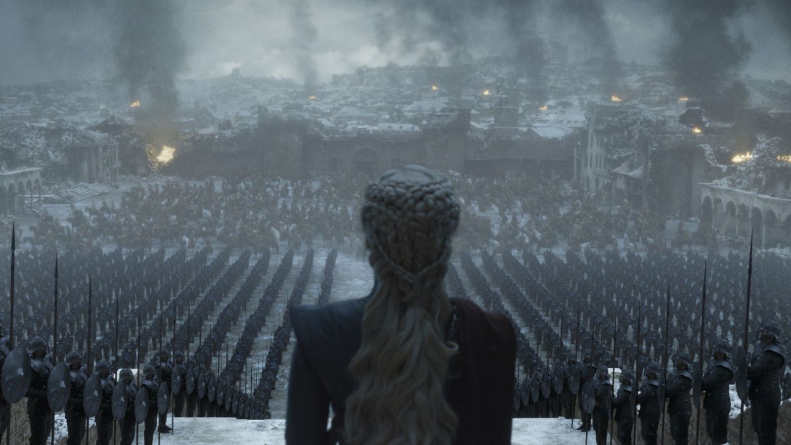 Foto: Daenerys Targaryen, frente a sus tropas en Desembarco del Rey. (HBO)
