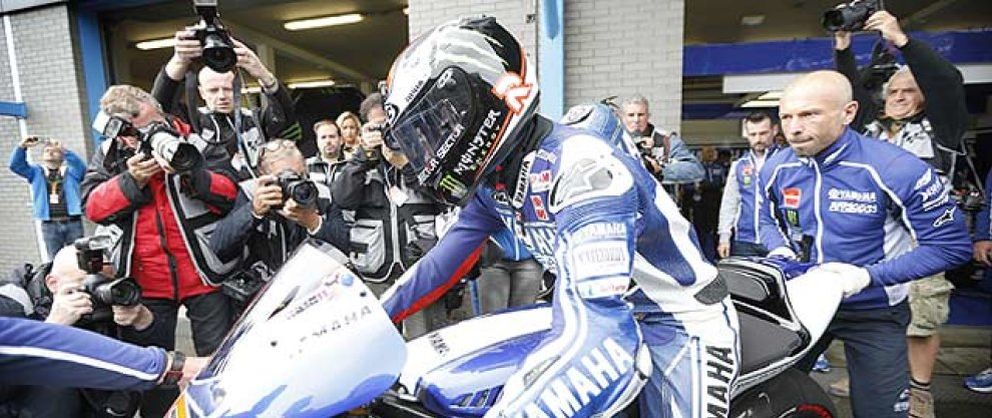 Foto: Regresa la magia de Rossi para vencer en Assen el día que Lorenzo hizo un milagro