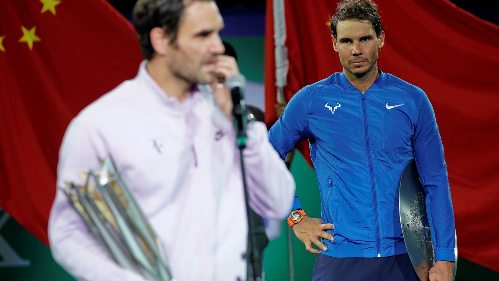 Foto: Nadal y Federer tras la Copa de Maestros del pasado año. (Reuters)