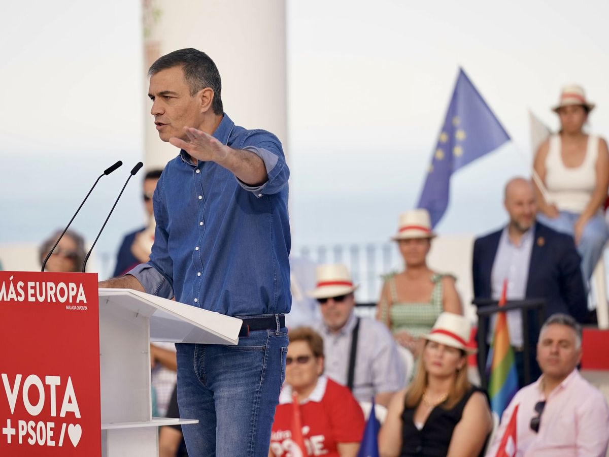 Foto: Pedro Sánchez, en el mitin del PSOE en Benalmádena. (Europa Press / Álex Zea)