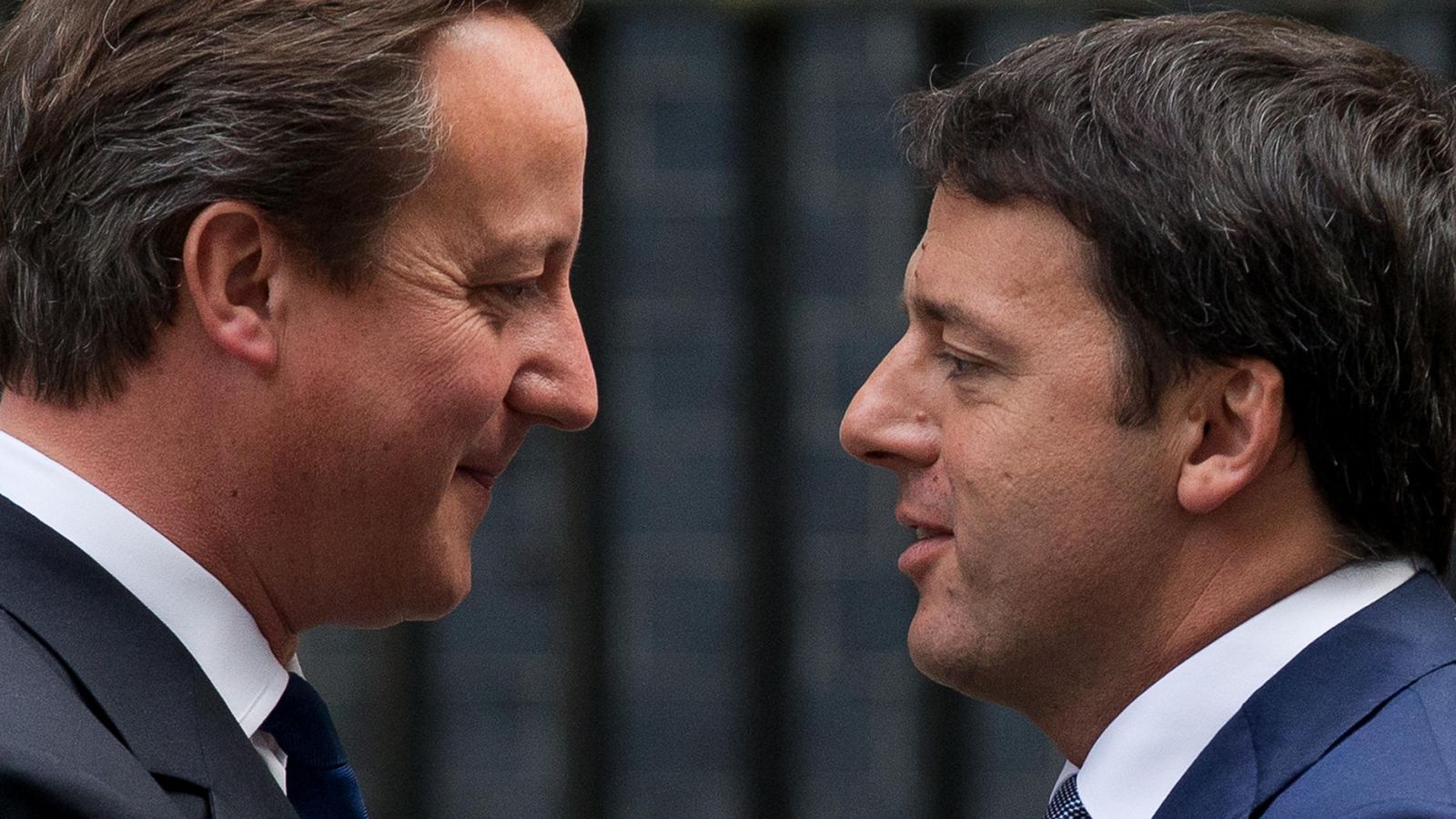 Foto: El ex primer ministro británico David Cameron junto al italiano, Matteo Renzi. (Gtres)