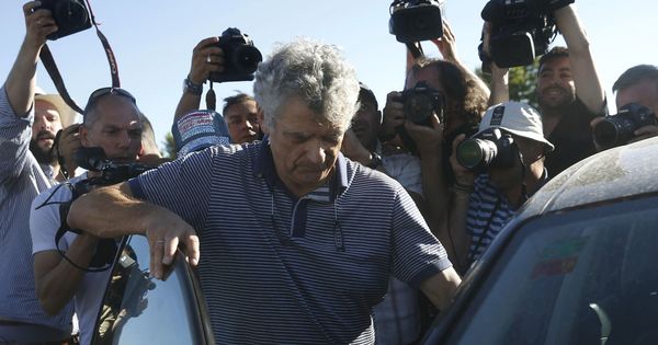 Foto: Ángel María Villar, tras salir de prisión el pasado 1 de agosto. (EFE)