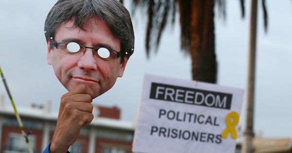 Foto: Protesta por la detención de Puigdemont. (EFE)
