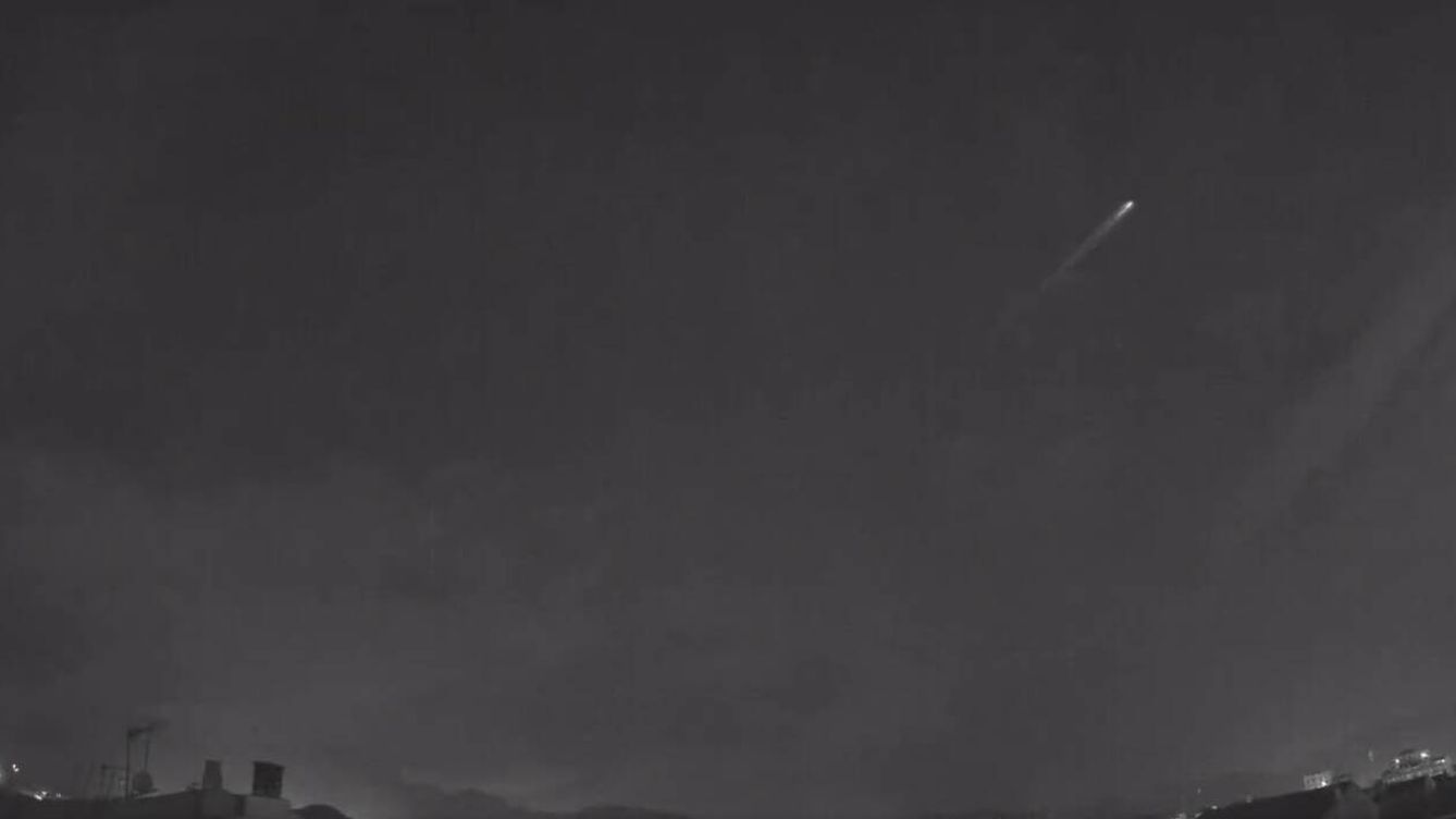 El objeto que sobrevoló España esta noche era un satélite reentrando en la atmósfera