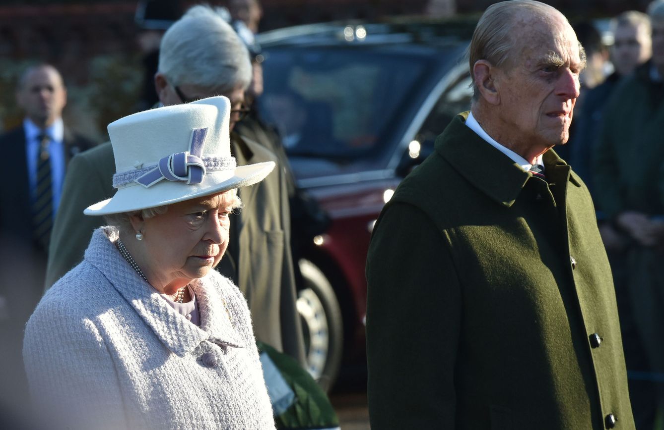 La reina Isabel y el duque de Edimburgo. (Gtres)