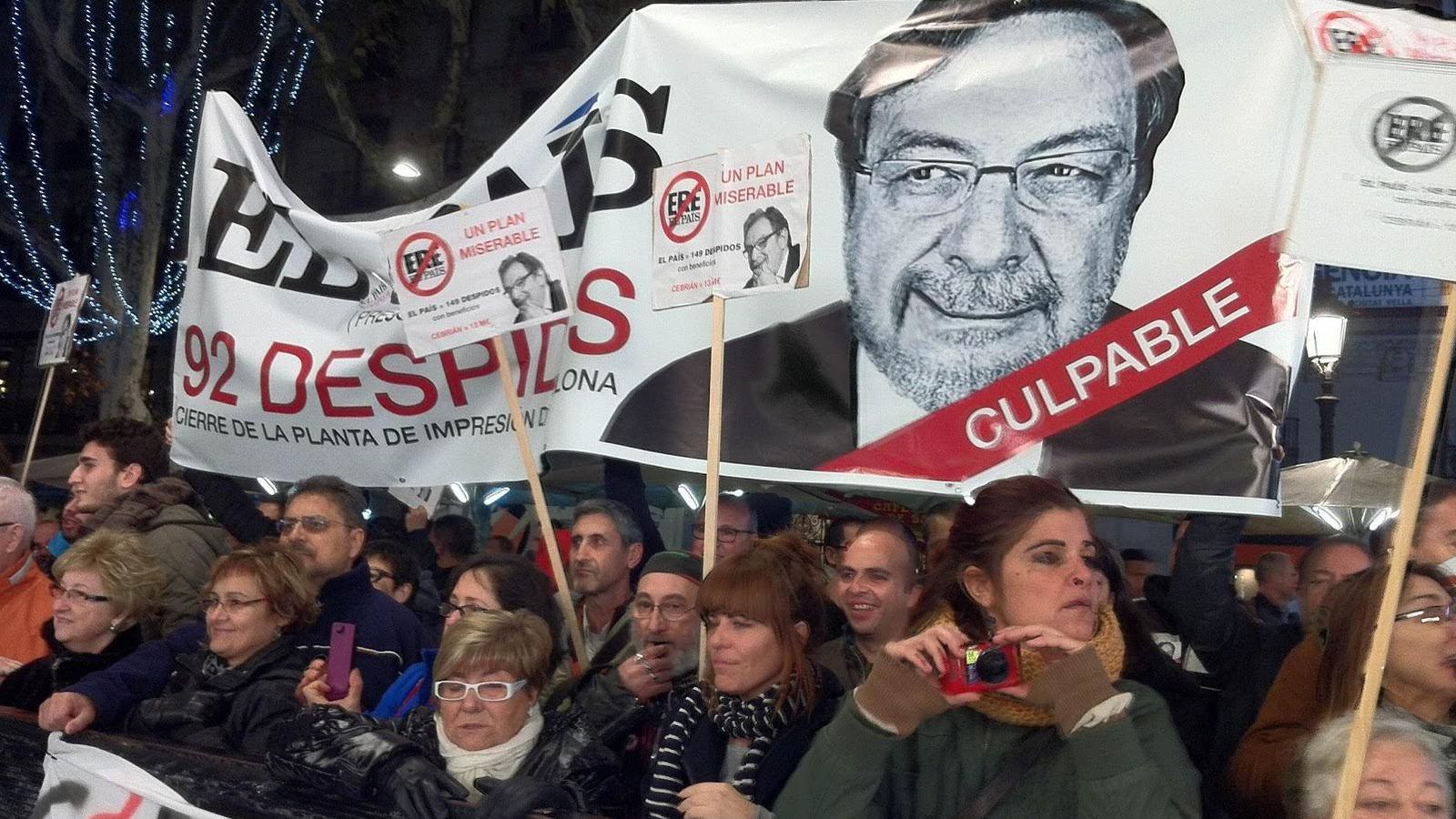 Foto: Concentración en protesta contra los despidos en el grupo Prisa. (Comité de empresa de 'El País')