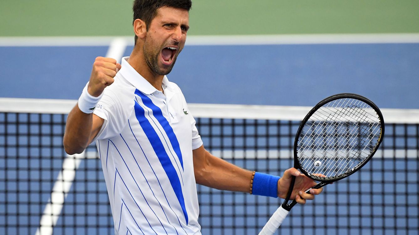 Djokovic desafía de nuevo al régimen mundial del tenis de Nadal y Federer