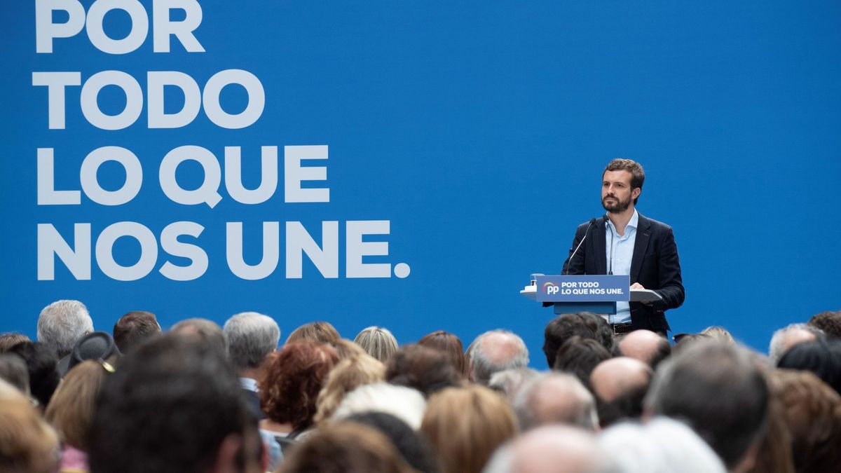 Casado busca el debate económico como última baza frente a 'la pinza' PSOE-Vox