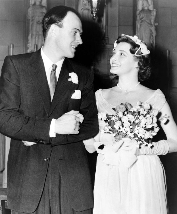 Foto: Roald Dahl y Patricia Neal, en su boda. (CP)