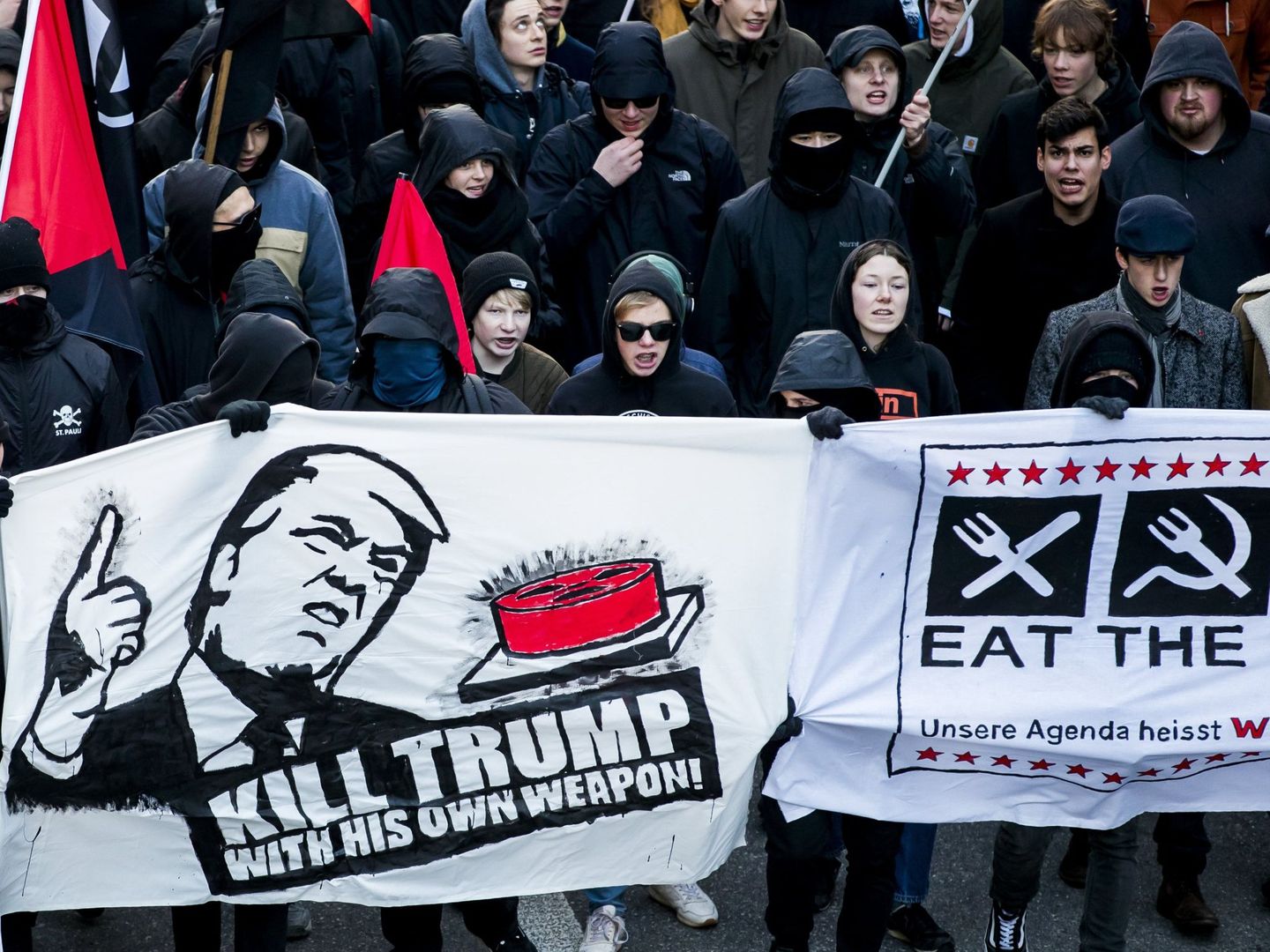 Protestas en Berna, Suiza, contra el Foro Económico Mundial, el 13 de enero de 2018. (EFE)
