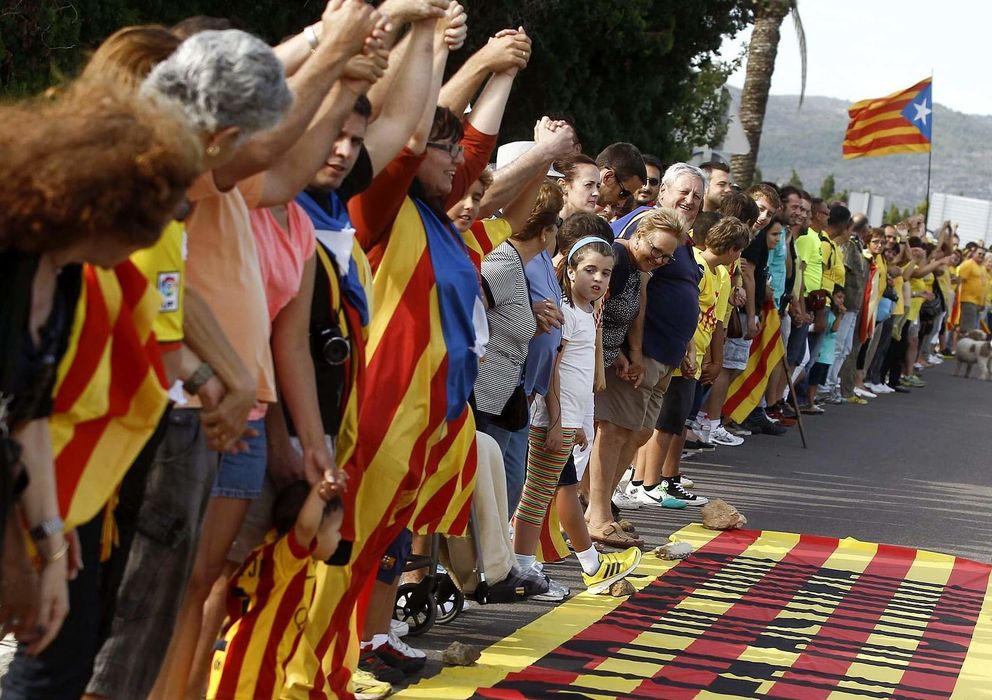 Foto: Cadena por la independencia en Cataluña. (EFE)