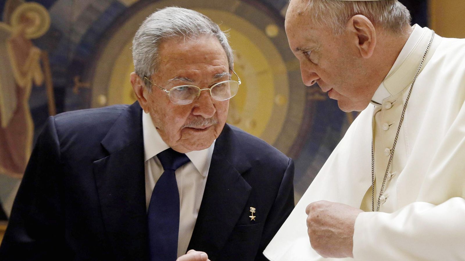 Foto: Raúl Castro y el Papa Francisco, durante su encuentro. (EFE)