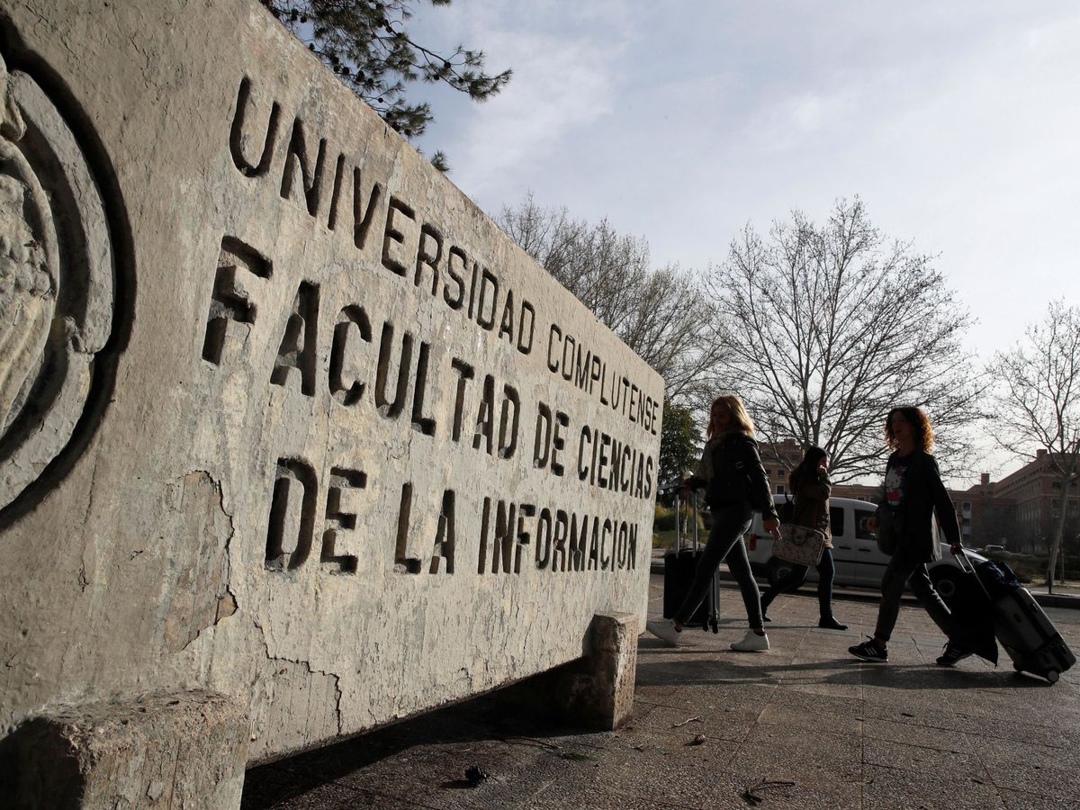 Foto: La Facultad de Ciencias de la Información, en la Universidad Complutense. (EFE)