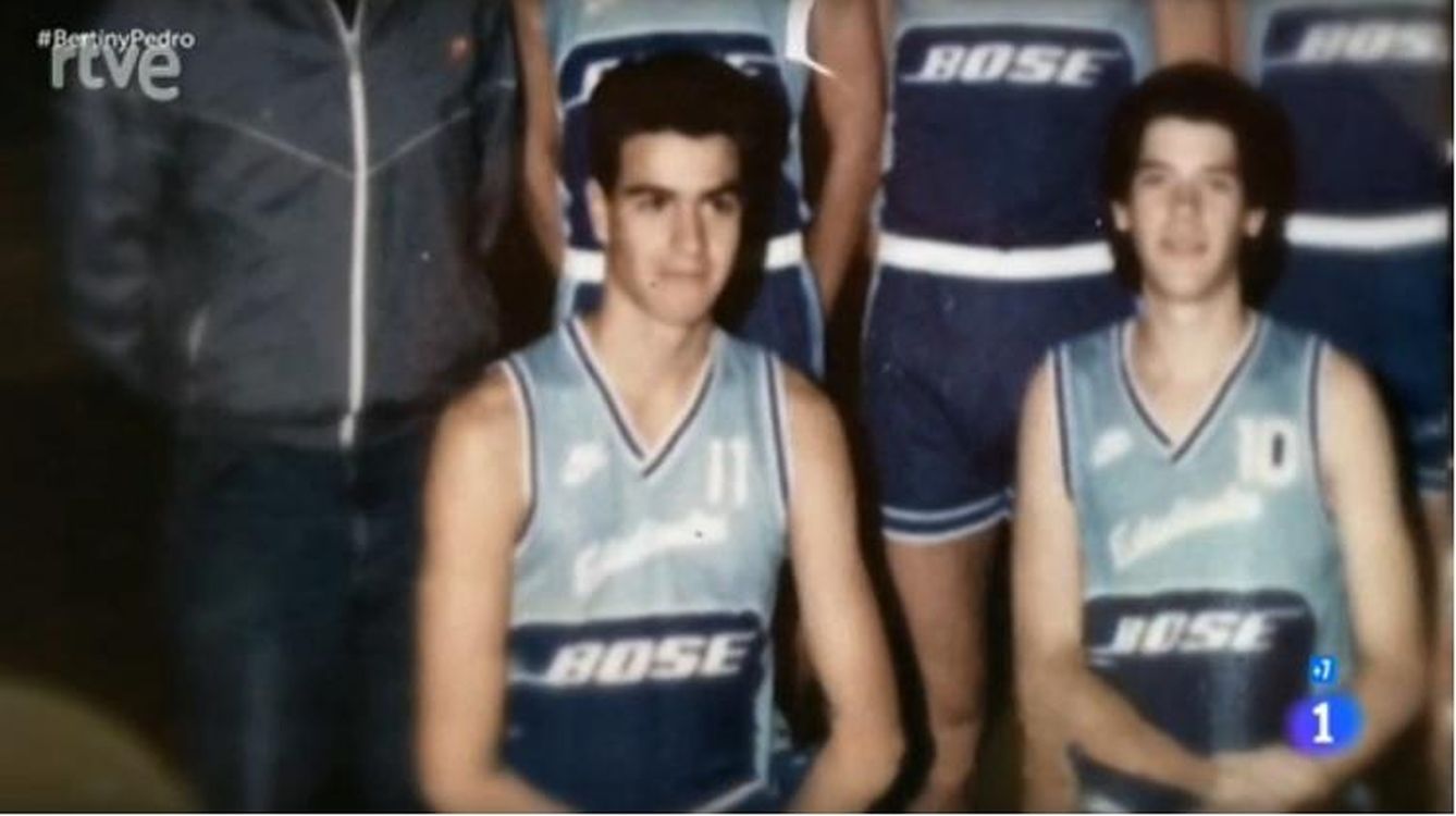 Pedro Sánchez cuando jugaba al baloncesto