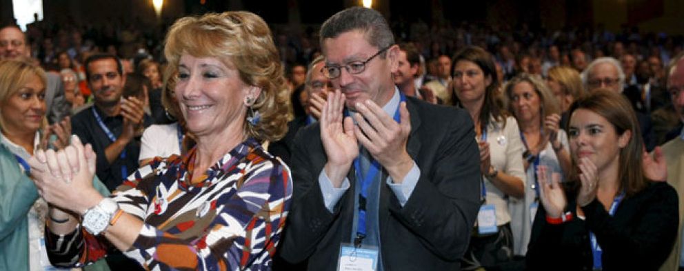 Foto: Esperanza Aguirre ve al PP "con pilas cargadas" para volver a sacar a España de la crisis