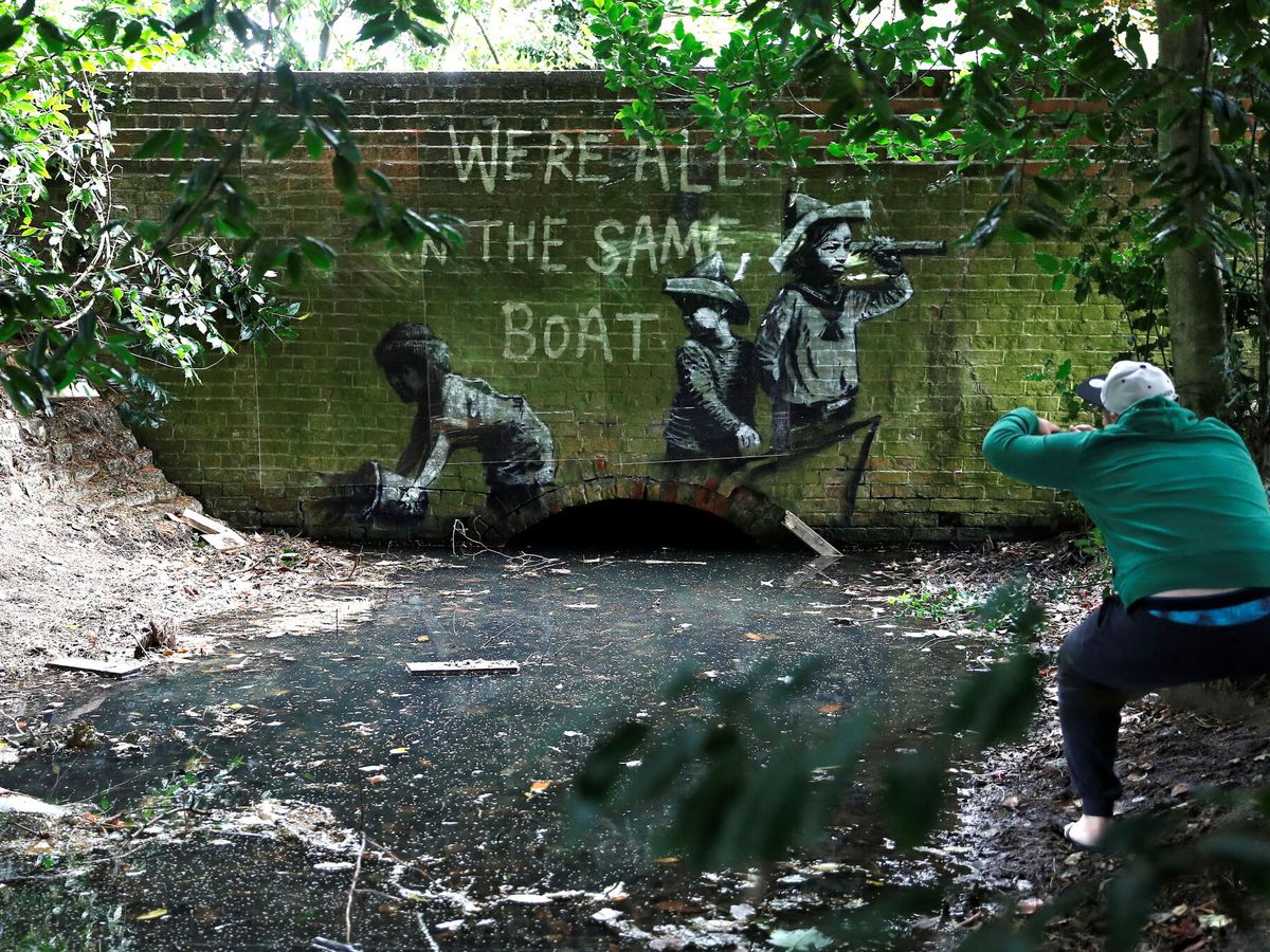 Foto: Un mural que se cree que podría ser de Banksy en Lowestoft. (Reuters)
