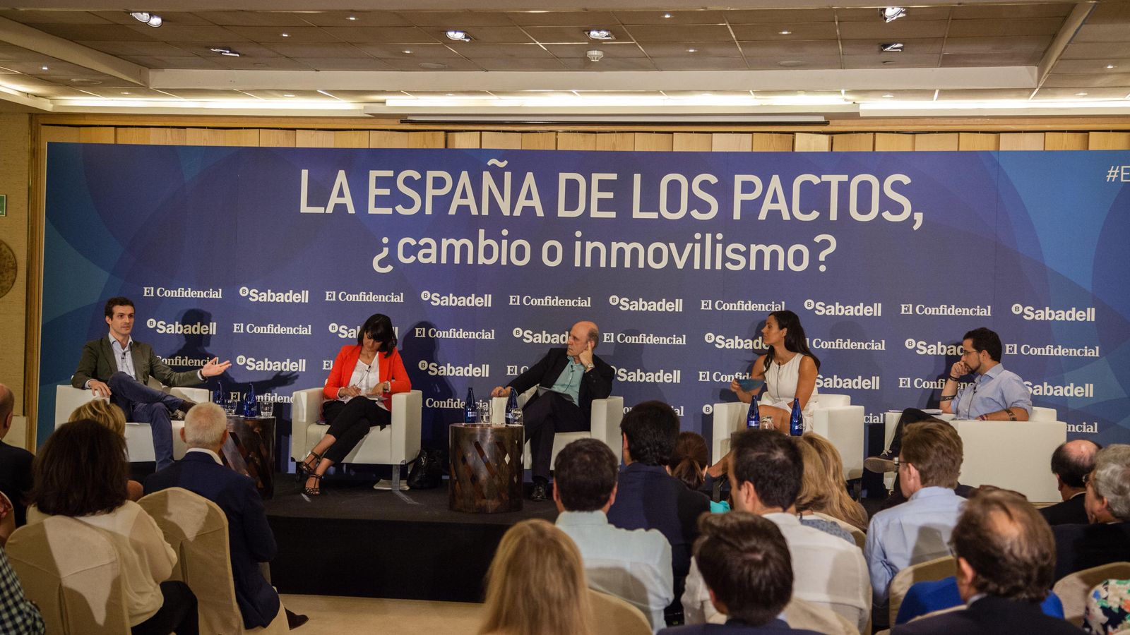 Foto: Un momento del foro "La España de los pactos" organizado por El Confidencial y el Banco Sabadell. (Jorge Álvaro)