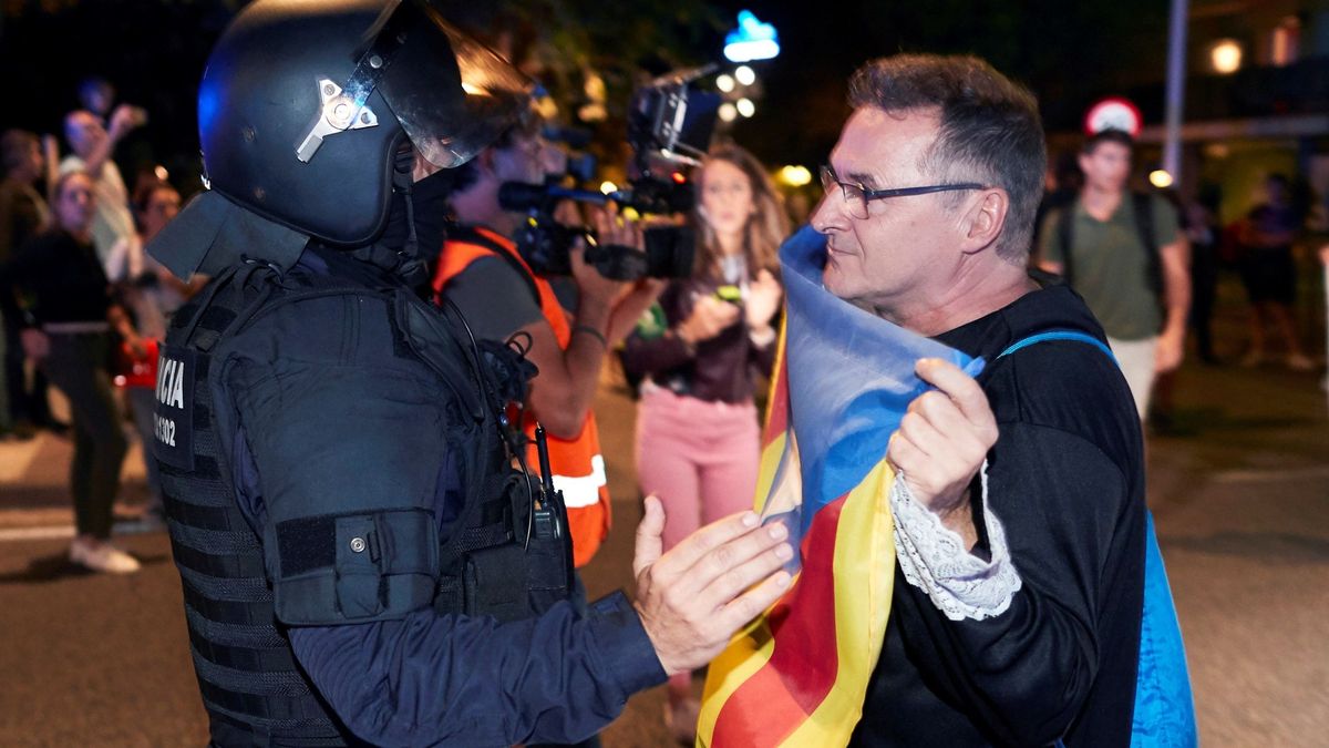 Antidisturbios se quejan del despliegue en Cataluña: "No sabemos ni cuánto cobramos"