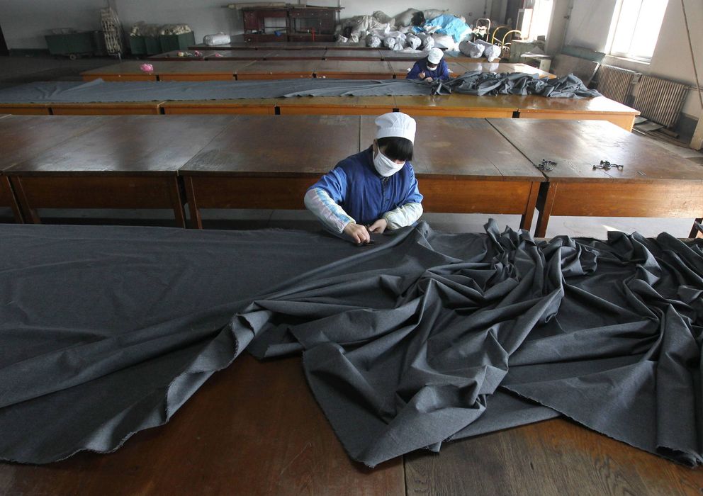 Foto: Fábrica textil en Pekín, China. (Efe)