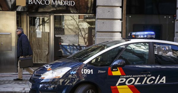 Foto: Antigua oficina de Banco Madrid. (Reuters)