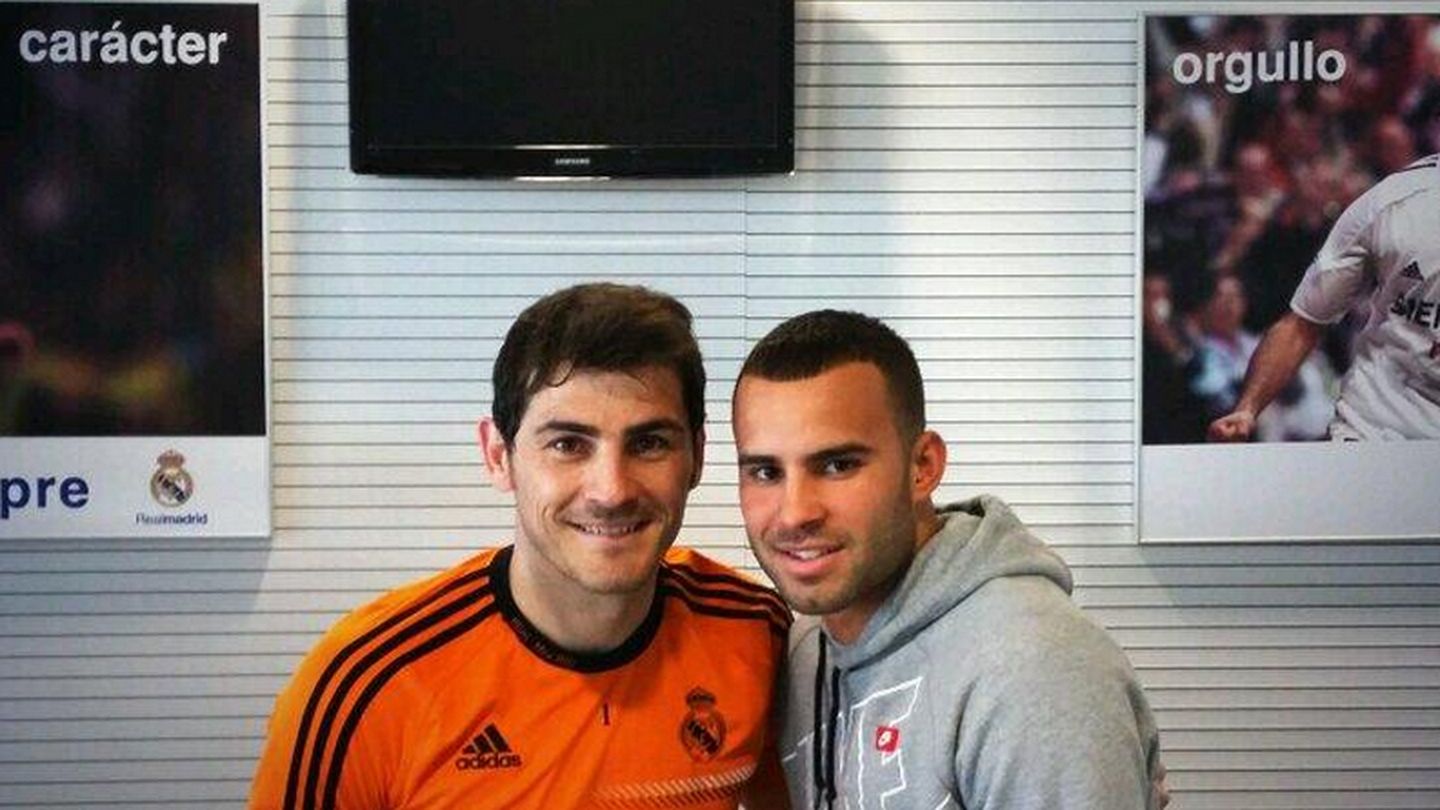 Iker junto a Jesé en Valdebebas (Twitter: @CasillasWorld).