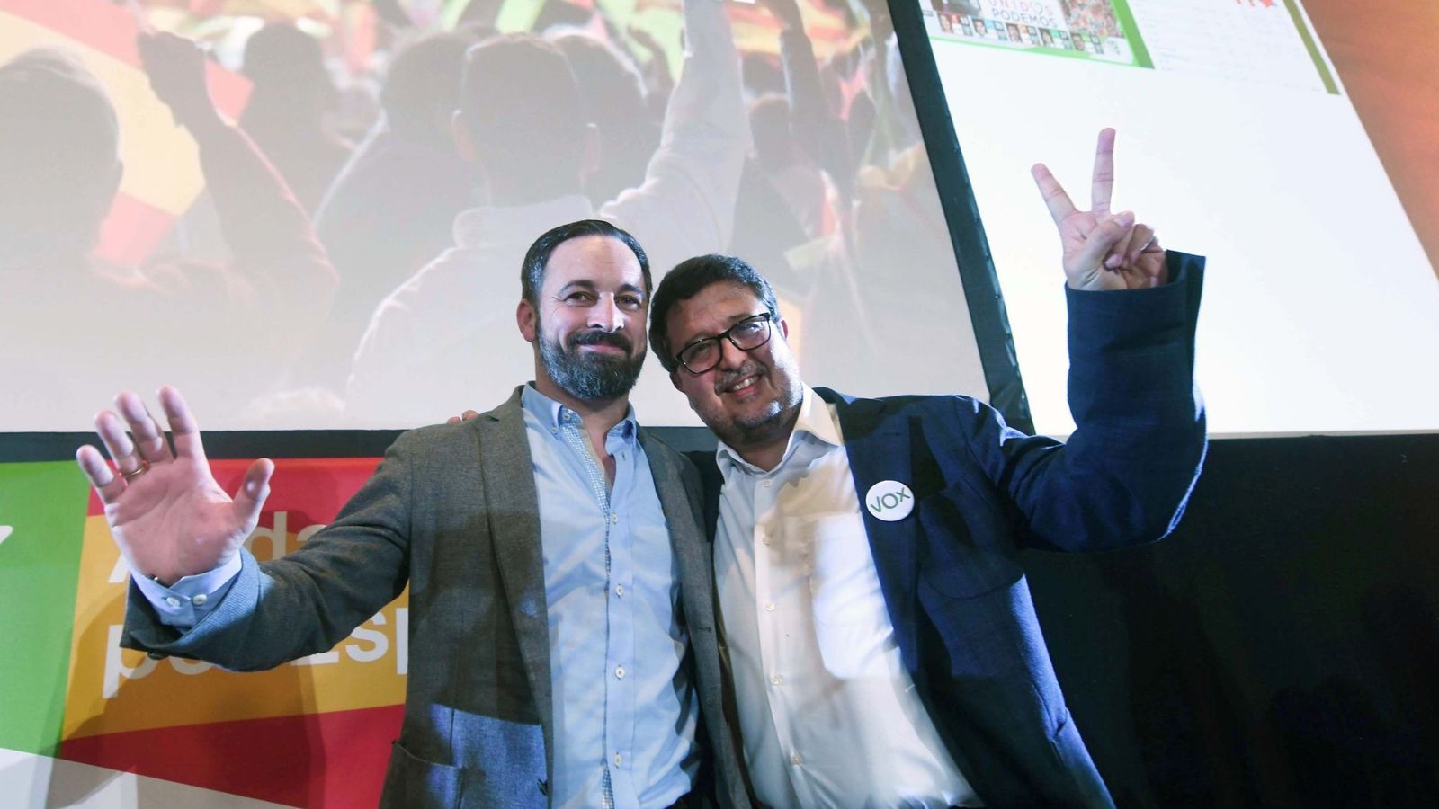 Foto: El presidente de Vox, Santiago Abascal (i), y el candidato a la presidencia de la Junta de Andalucía, Francisco Serrano. (EFE)
