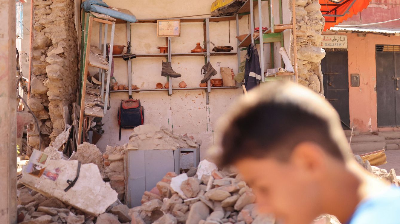 Foto: Una vivienda derruida en la localidad marroquí de Amizmiz. (Reuters/Nacho Doce)