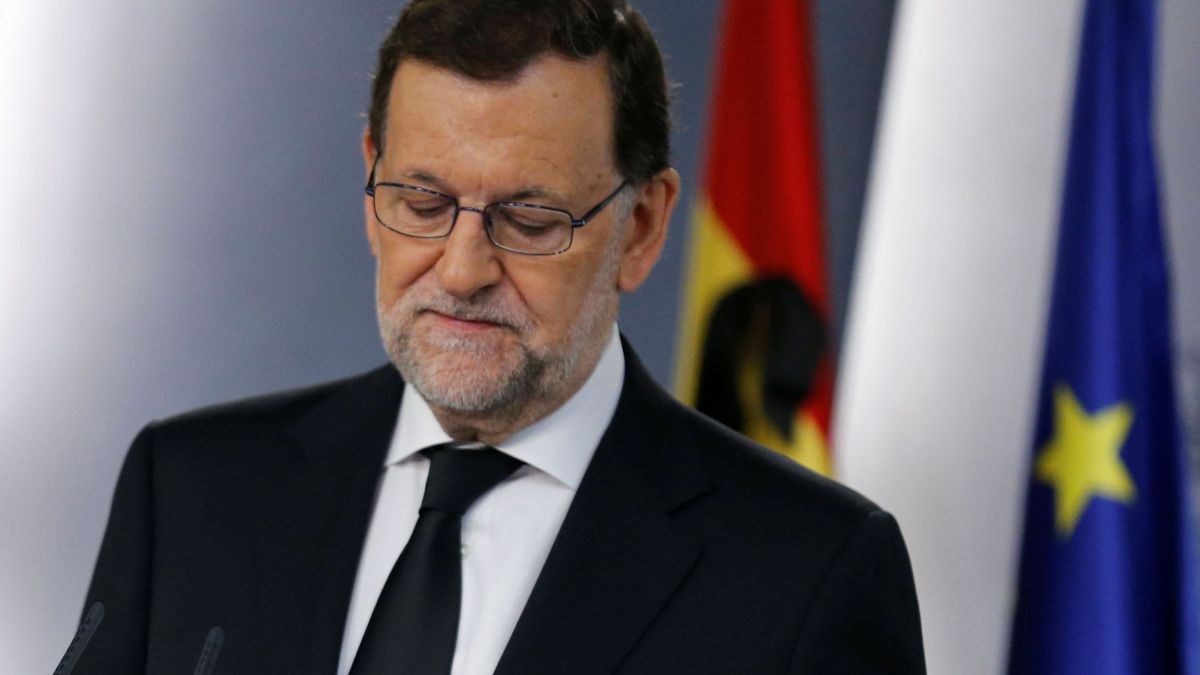 Rajoy reitera la total cooperación con Francia y convoca el pacto antiterrorista
