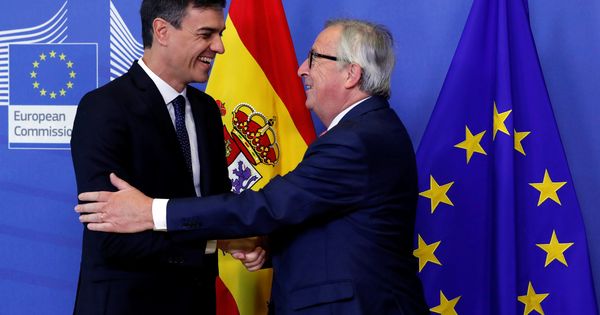 Foto: Pedro Sánchez y Jean-Claude Juncker. (Reuters)