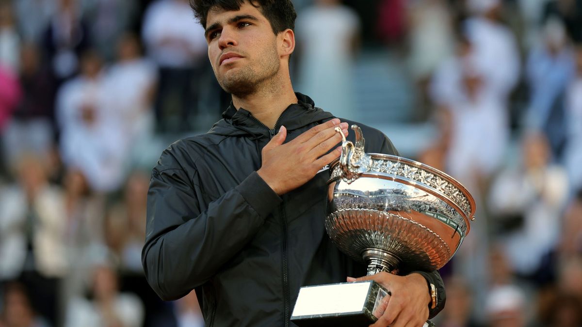 Alcaraz ya es eterno: toma el testigo de Nadal en Roland Garros con una victoria épica ante Zverev