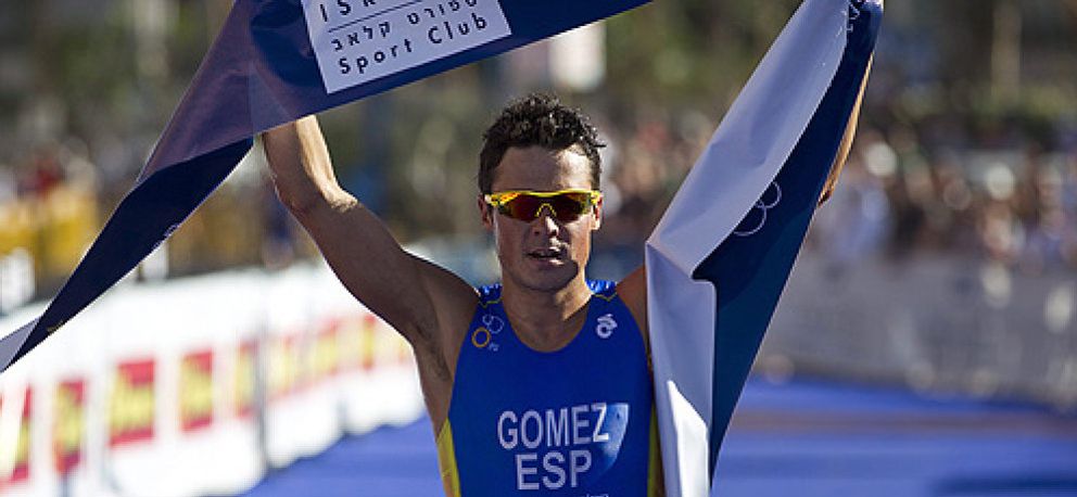 Foto: Gómez Noya se cuelga su tercer oro europeo en su camino hacia los JJOO de Londres
