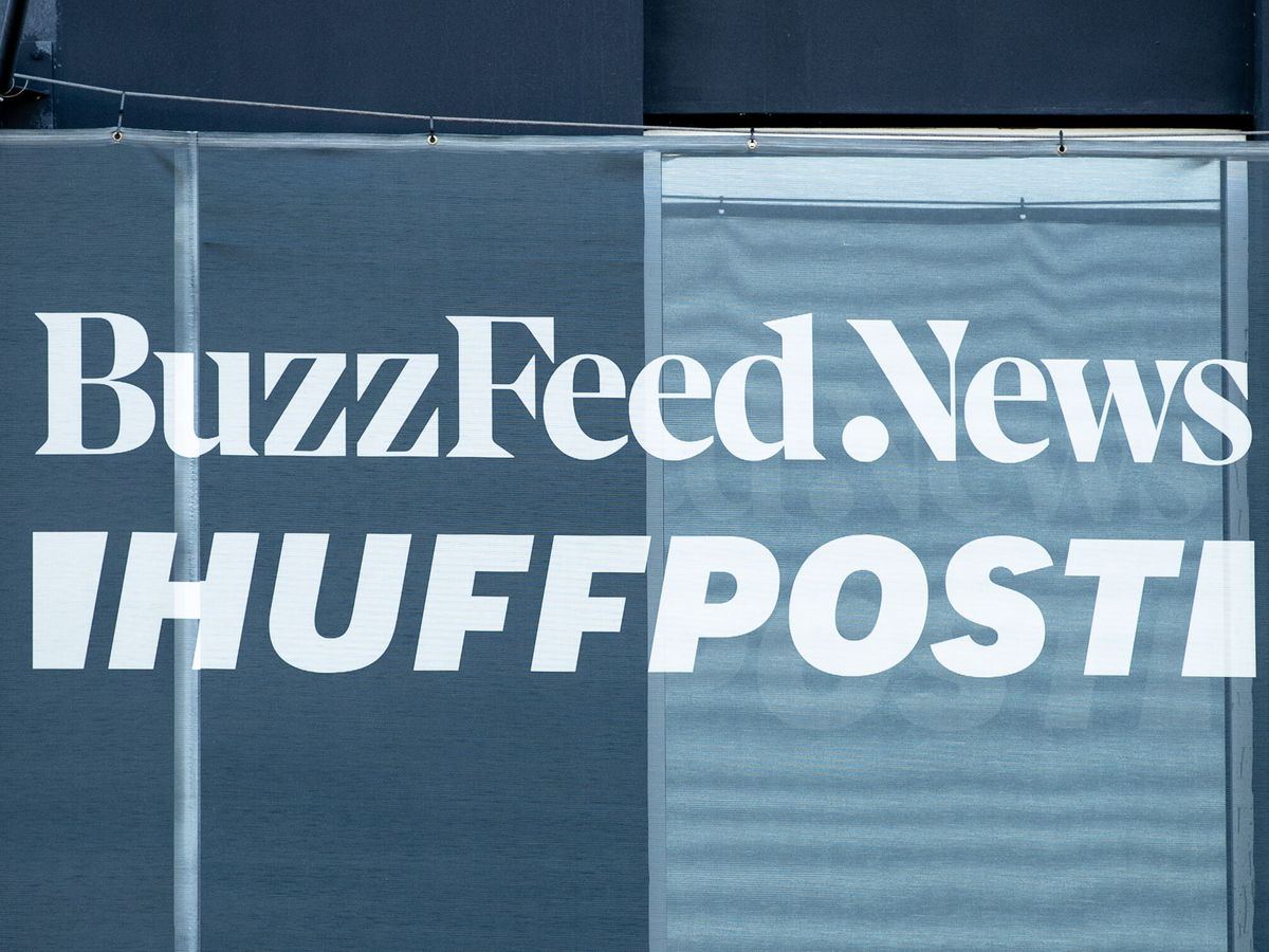 Foto: 'Buzzfeed', el periódico más viral que haya existido nunca y cuya división de noticias anunció el cierre el pasado mes de abril. (EFE/Etienne Laurent)
