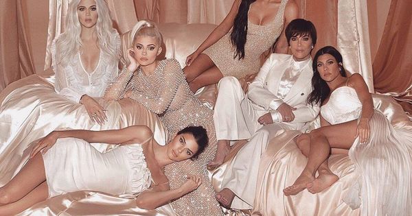 Foto: Las hermanísimas Kardashian. (Instagram @kimkardashian)