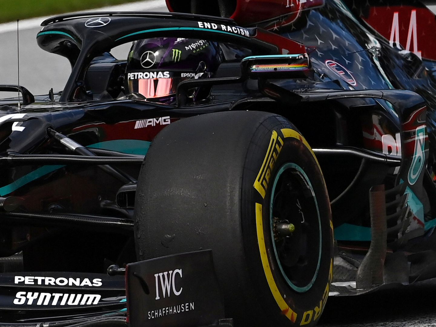 Mercedes vuelve a estar bajo la lupa de la FIA. (Reuters)