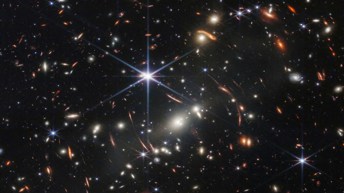 SMACS 0723, la primera imagen tomada por el telescopio James Webb. (NASA)