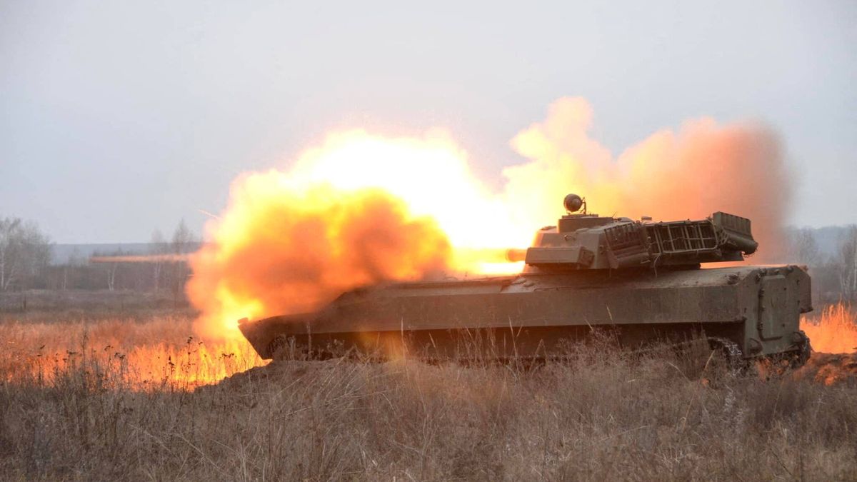 Proyectiles guiados: la artillería que está cambiando el rumbo de la guerra en Ucrania