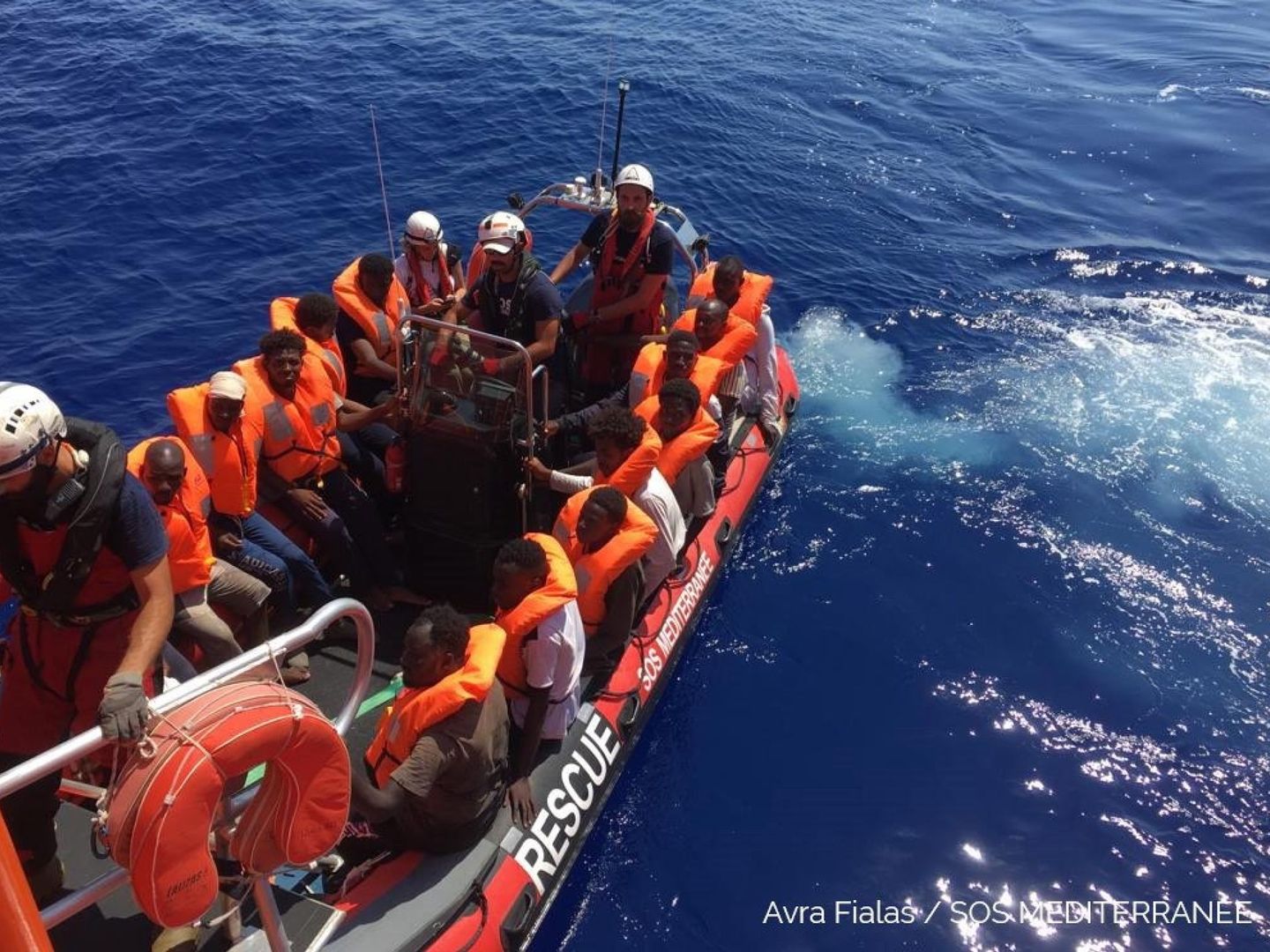 Rescate de SOS Méditerranée. (EFE)