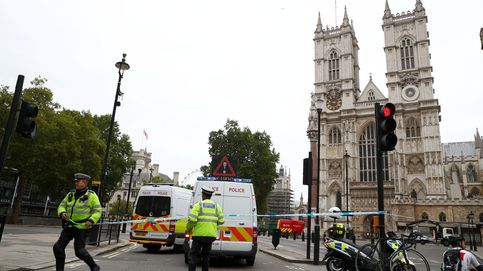 La Policía investiga como acto terrorista el choque contra el Parlamento británico
