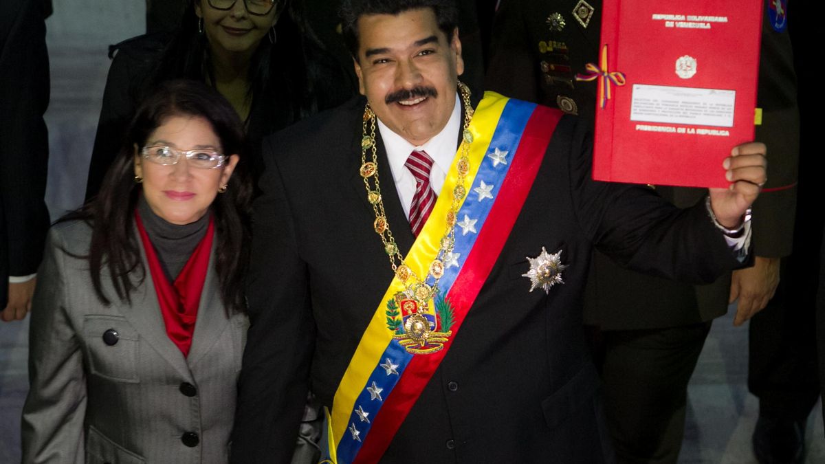 La mujer de Nicolás Maduro se estrena en TV con el programa "Con Cilia en familia"