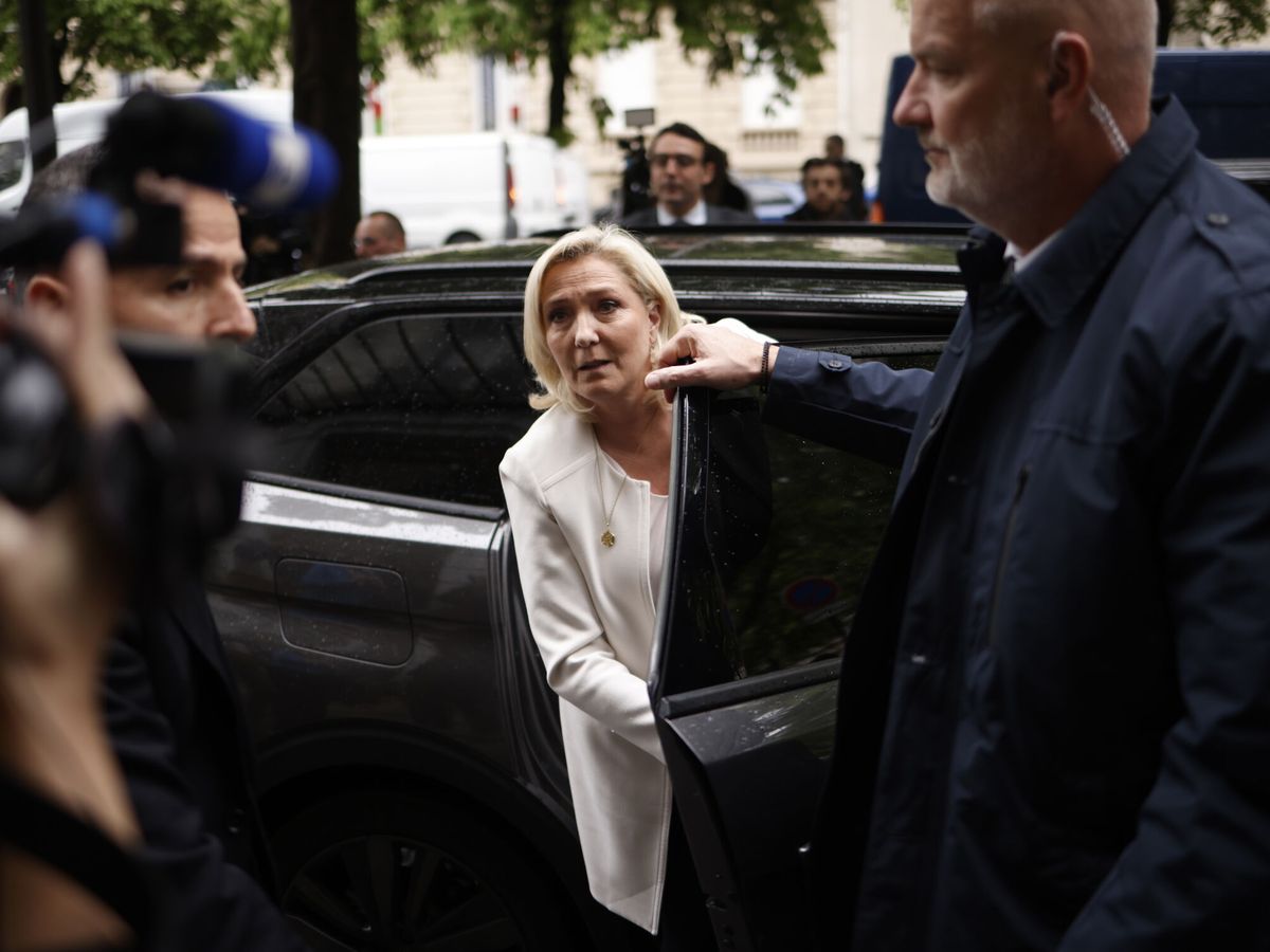 Foto: La candidata francesa Marine Le Pen (C). (EFE/EPA/Yoan Valat) 