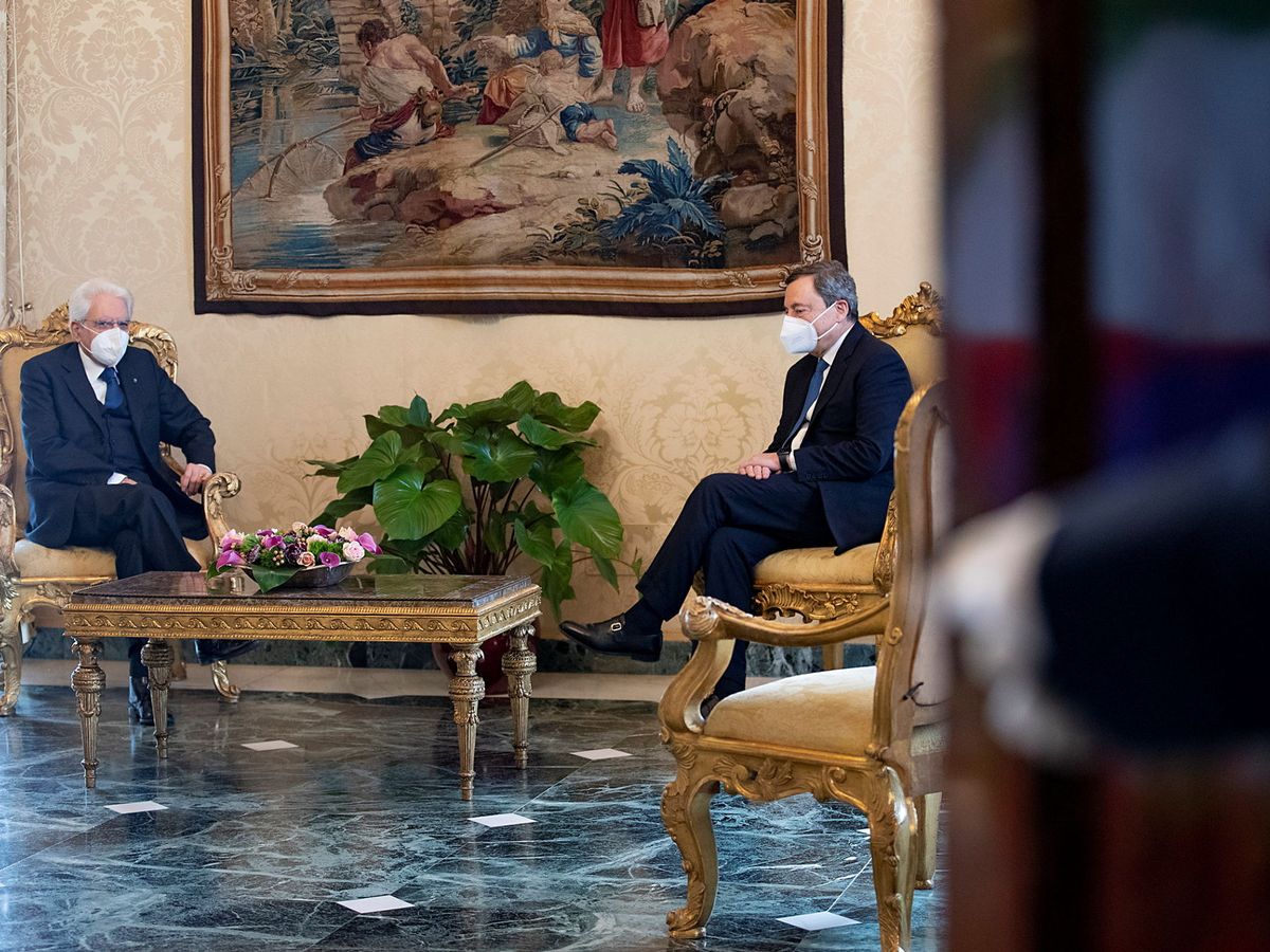 Foto: Sergio Mattarella y Mario Draghi, este miércoles. (Reuters)