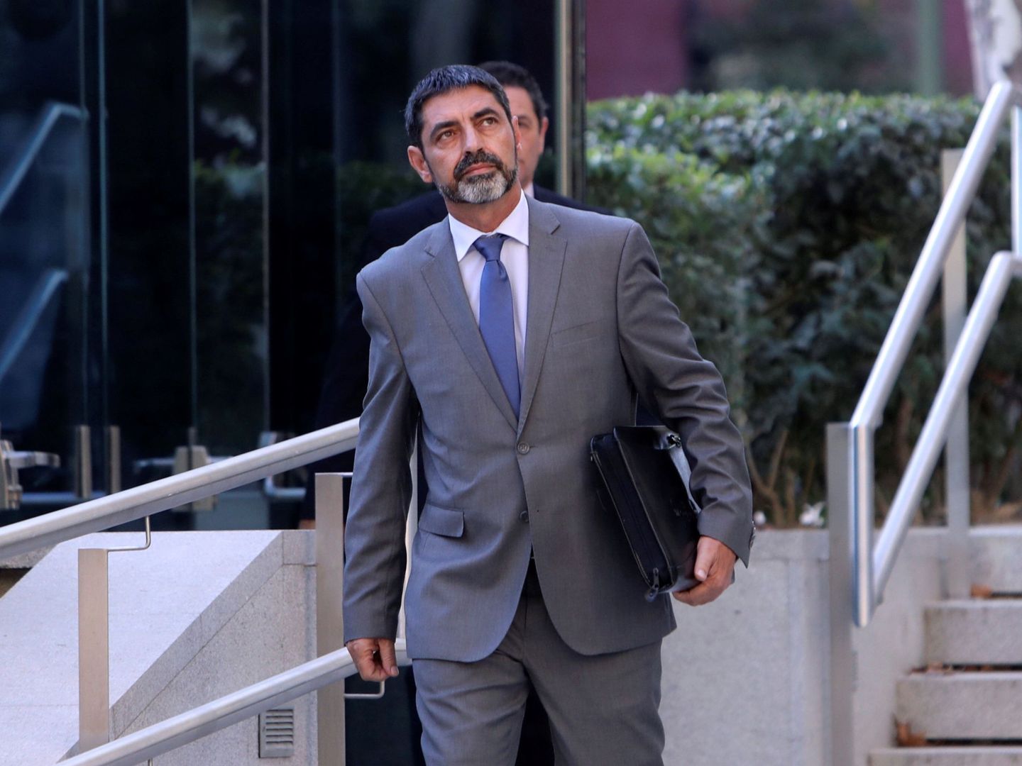 El 'major' de los Mossos, Josep Lluís Trapero, el pasado 16 de octubre, saliendo de la Audiencia. (EFE)
