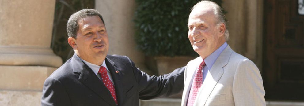 Foto: Hugo Chávez 'saca la caballería' contra el rey Juan Carlos