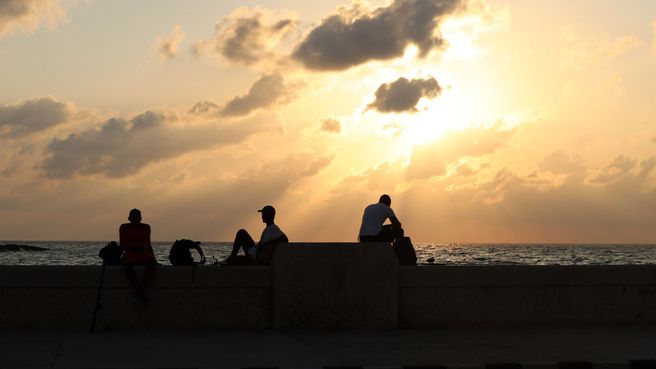Foto de Atardecer en el Malecón de La Habana