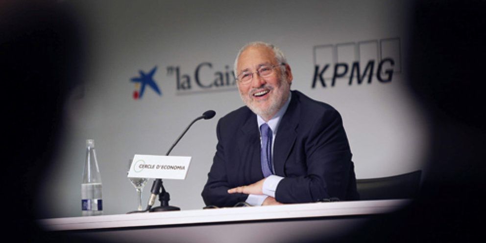 Foto: Stiglitz echa un capote a Zapatero: “Nadie puede acusarle de una política fiscal inadecuada”